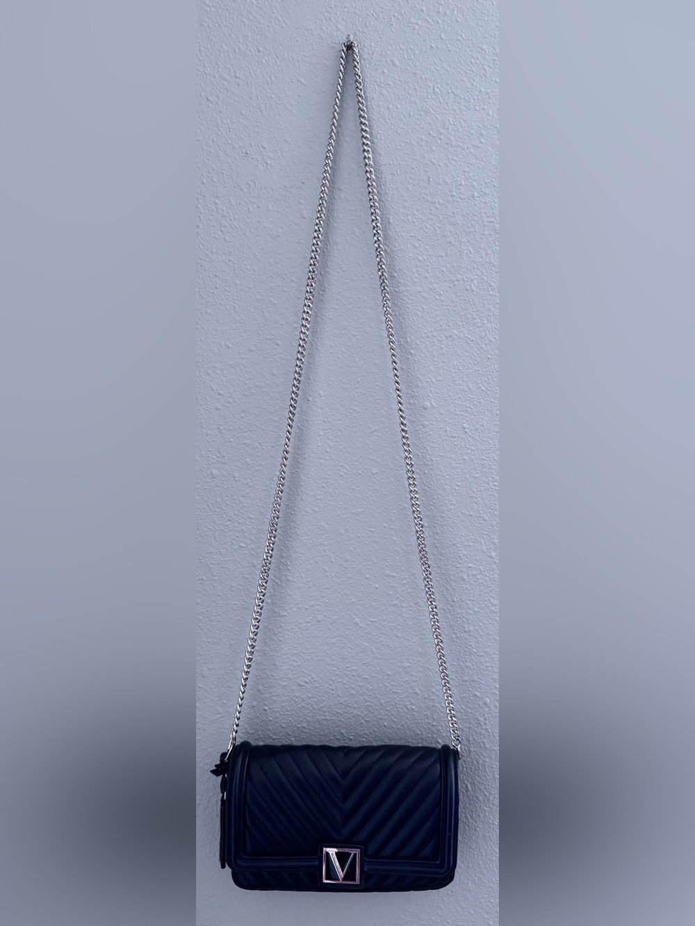 Victoria's Secret V Quilted Bond Street Should Bag